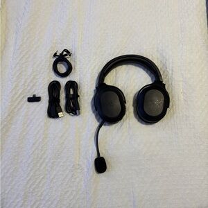 Razer Barracuda X Wireless Multi-Platform Gaming and Mobile Headset